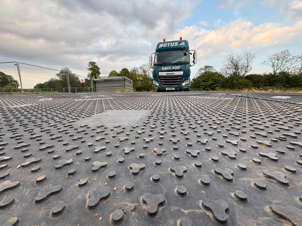 Notus haulage vehicle on installed ground protection panels